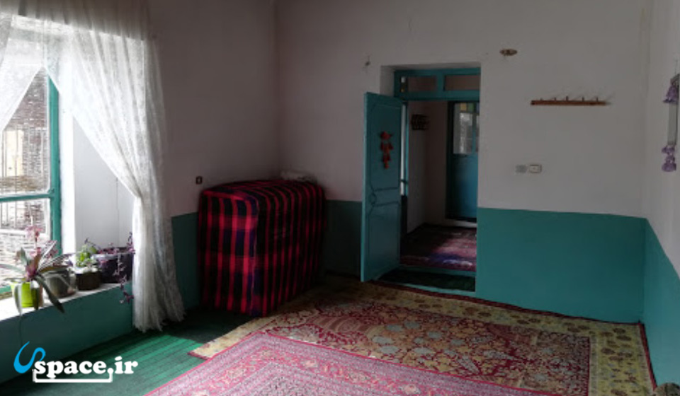 نمای داخلی سوئیت سه خوابه اقامتگاه بوم گردی کابوک - سنندج - روستای دولاب